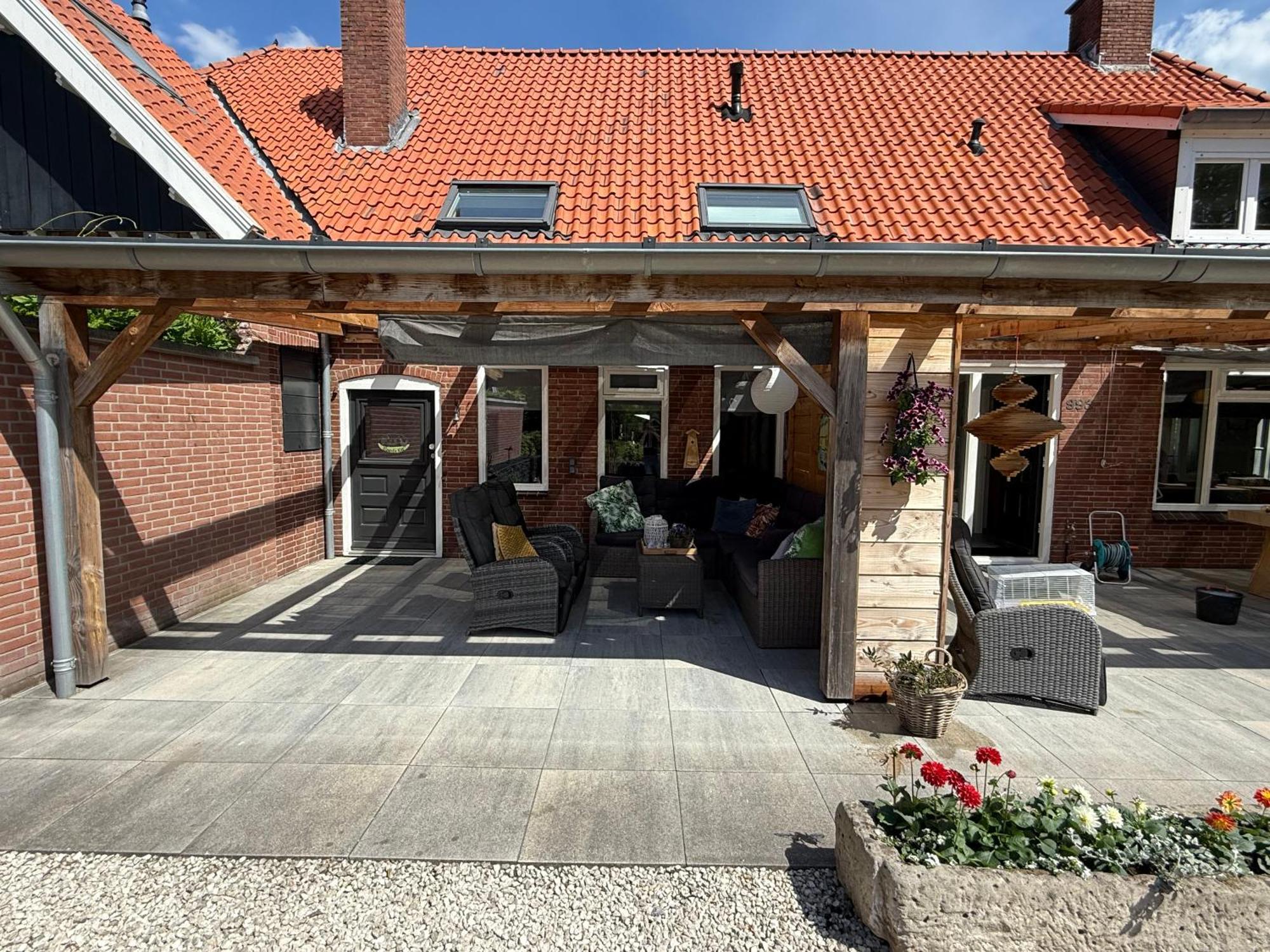 Klaartje Kip Voor 4 Personen, Landelijk Gelegen! * Enschede